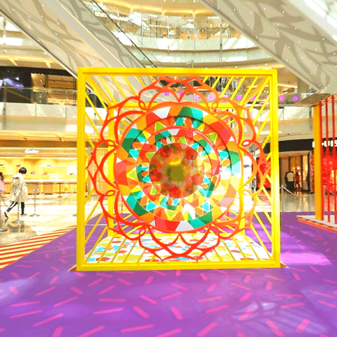「鎏光溢彩万花筒」艺术展 in 上海ifc商场