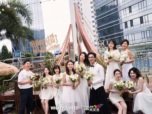 「我和自己结婚了 2022」 婚礼空间 in 广州万菱汇