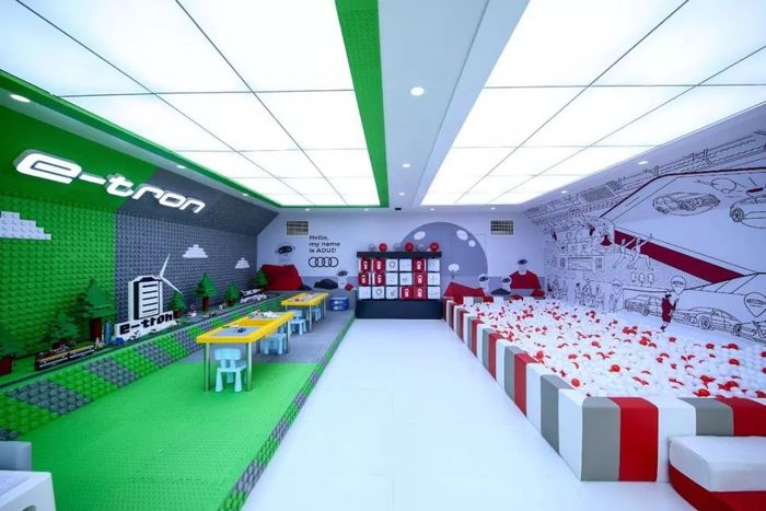 奥迪「陨石」e-tron 品牌体验中心 in 上海