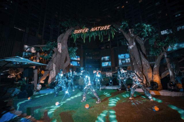 潮趴之夜:「日月星光夜集·丛林派对」in 上海日月光中心广场